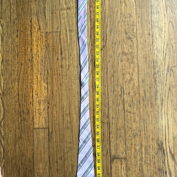 Giorgio Armani Silk Tie - Picture 7 of 8